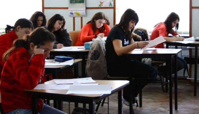 Sfârșit de săptămână încărcat pentru cei mai buni elevi din Constanța - competitiiscolare-1425574297.jpg