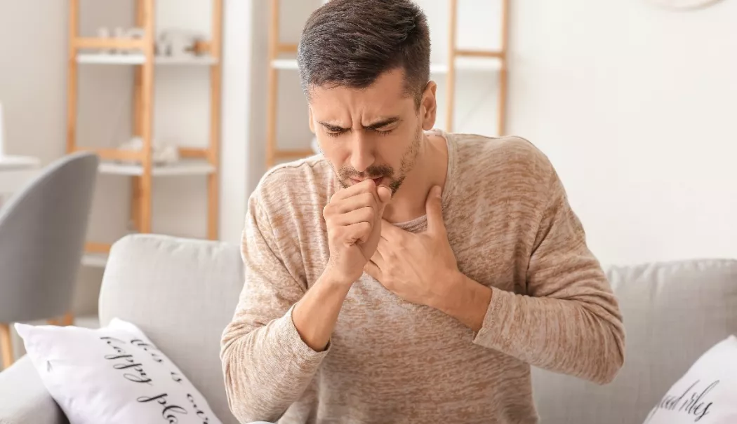 Compresa cu sare caldă pe piept, remediul care calmează tusea - compresa-1773403586.webp