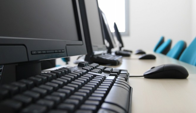 Bolnavii de SIDA pot primi consiliere online - comps-1371722461.jpg