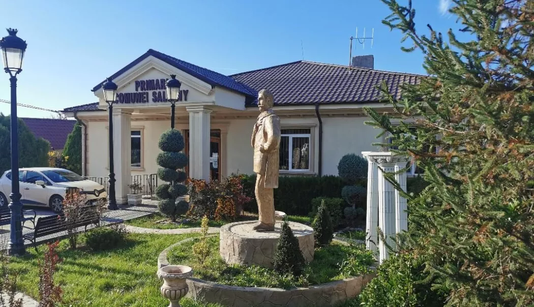 Mai mulți bani pentru gunoi. La cât a crescut taxa de salubrizare în comuna Saligny - comuna-saligny-1768477699.webp