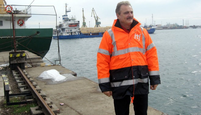 Comunitatea maritimă,  decisă să rezolve criza locurilor  de practică pentru cadeți - comunitateamaritimaadrianmihalci-1392835721.jpg