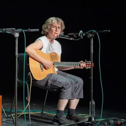 Concert Ada Milea, în Club Doors, în campania ”Music for Autism” - concert-ada-milea-1759335202.jpg