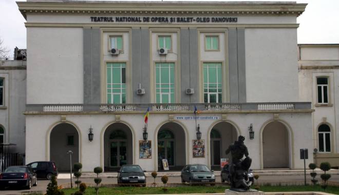 Concert de colinde, la Teatrul 