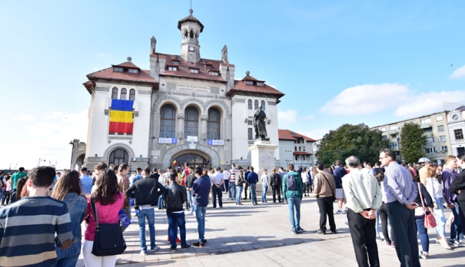 Concert în Piața Ovidiu - concertinpiataovidiu-1480687954.jpg