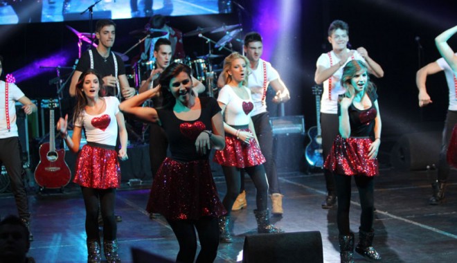 LalaBand și Tudor Chirilă, în concert la Maritimo  Shopping Center - concertlalaband-1382713654.jpg