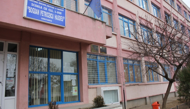 Concurs de literatură, organizat de Școala nr. 12 - concurs-1487088875.jpg