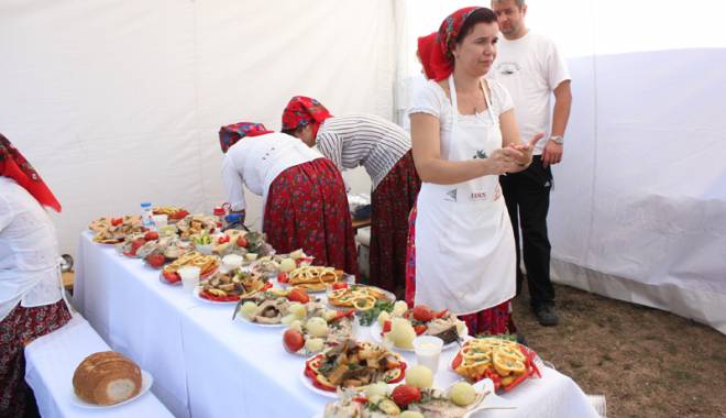 Concurs de artă culinară, desfășurat la Cumpăna - concursdeartaculinara-1432315650.jpg