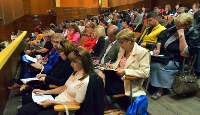 Începe concursul pentru directori de școli. Astăzi are loc proba scrisă - concursdirectori-1500212647.jpg