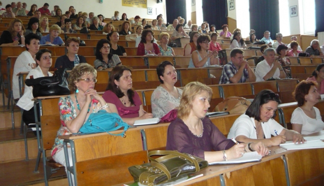Începe lupta pentru șefia școlilor și liceelor din Constanța. Cine a intrat în cursă? - concursdirectori1-1499789151.jpg