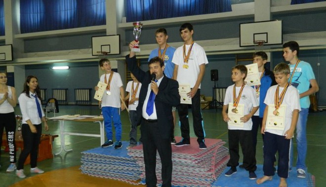 Concursul veteranilor, surpriza Naționalelor de Kung-Fu - concursul-1403544194.jpg