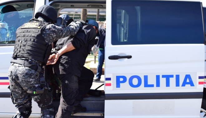Condamnat în Germania pentru proxenetism, ridicat de mascați - condamnat-1494163730.jpg