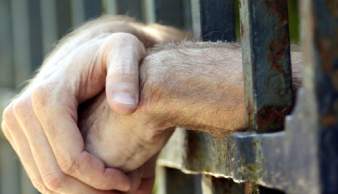 Condamnat la patru ani de închisoare pentru corupție sexuală - condamnatlapatruanideinchisoare-1395677993.jpg