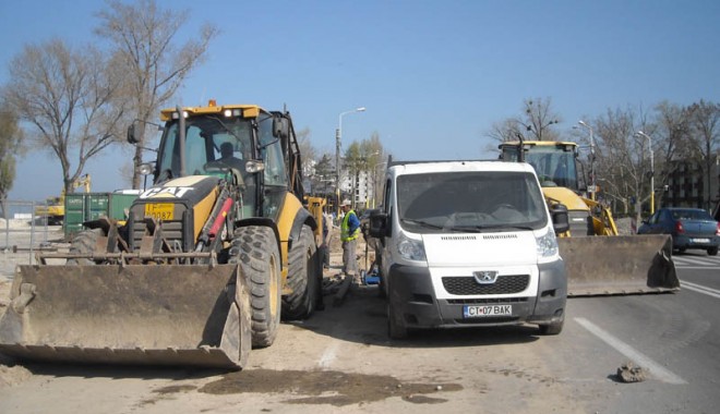 Conducta de apă din stațiunea Mamaia, deviată din cauza pasarelelor - conductadeapa-1397058152.jpg
