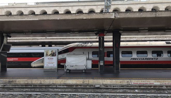 Scandal în Italia.  Un conductor  a vrut să dea jos romii din tren - conductortren-1533820962.jpg