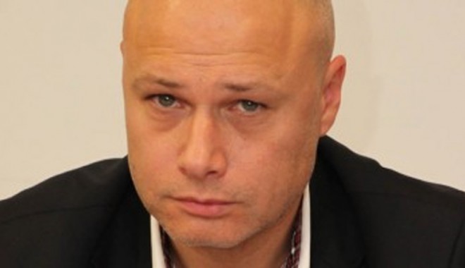 Deputatul Andrei Condurățeanu își deschide cabinet la Cernavodă - condurateanu-1362063680.jpg