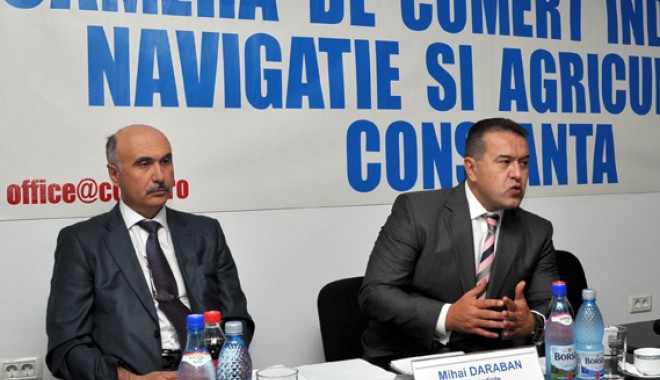 Tinimtex, cel mai mare târg  de îmbrăcăminte și încălțăminte al anului, a ajuns în Mamaia - conferintaccina3-1315933471.jpg