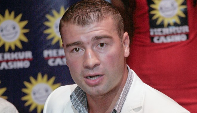 Revenire SPECTACULOASĂ pentru Lucian Bute. MECIUL VIEȚII, la IARNĂ - conferintadepresalucianbute03340-1368515086.jpg