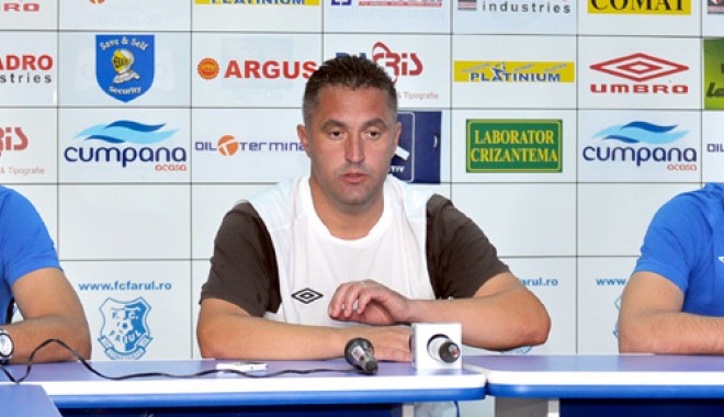 FC Farul și Pană i-au pus gând rău lui Gache - conferintafcfarul1-1317323322.jpg
