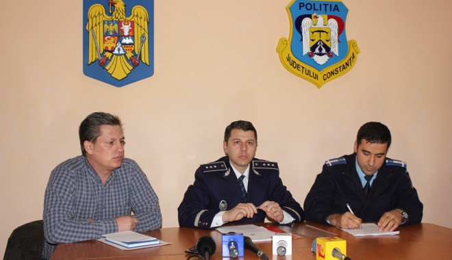 VIDEO/ Rețea de traficanți de etnobotanice, filată șase luni - conferintaipj-1363705933.jpg