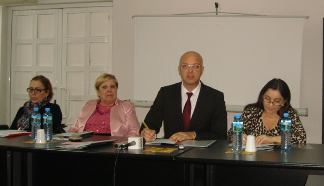 Ce competiții școlare GRATUITE propune ISJ - conferintaisj-1353623800.jpg