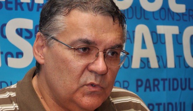 Primarul Nicolae Matei, apreciat de PC Constanța - conferintapc1-1316091893.jpg