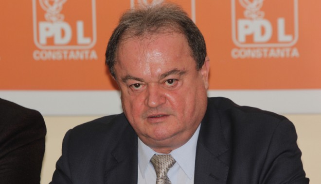 Vasile Blaga nu este de acord cu propunerile de modificare la statutul parlamentarilor - conferintapdl11-1358521873.jpg