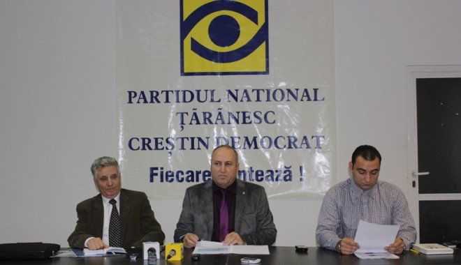 Țărăniștii constănțeni o ARD de unii singuri și fac presiuni la Alianță - conferintapntcd7-1350939148.jpg