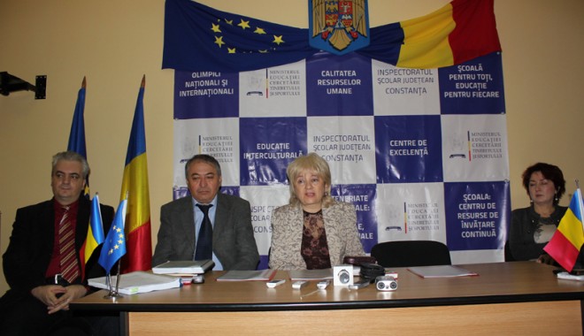 Inspectorul Petrică Miu chiulește de la conferințele șefei - confisj-1323896066.jpg