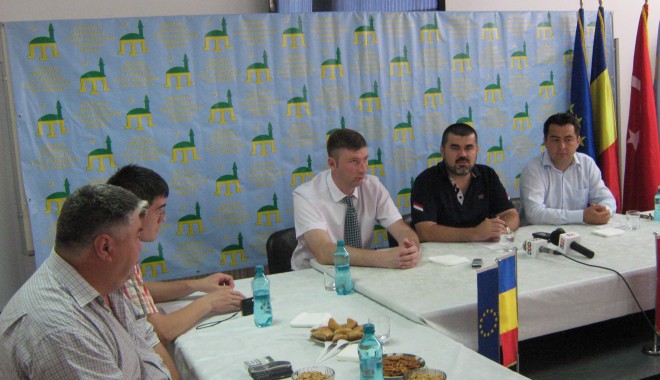 Gelil Eserghep vrea să păstreze postul de subprefect pentru UDTTMR - confpresaudttmr-1340639277.jpg
