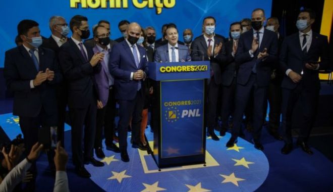 Procurorii au deschis două dosare penale în legătură cu nerespectarea normelor sanitare la Congresul PNL (surse) - congres-1638962891.jpg