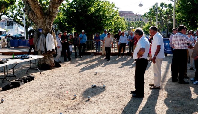 Concurs de petanque  pe plaja din Vama Veche - conruspetanque-1531236061.jpg