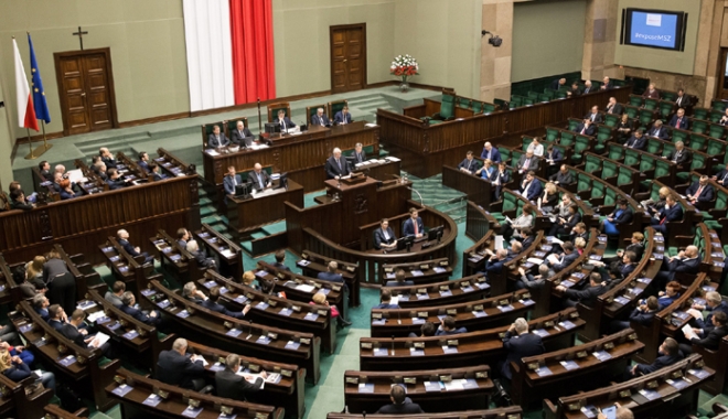Conservatorii polonezi conduc detașat într-un nou sondaj de opinie - conservatorii-1510671171.jpg