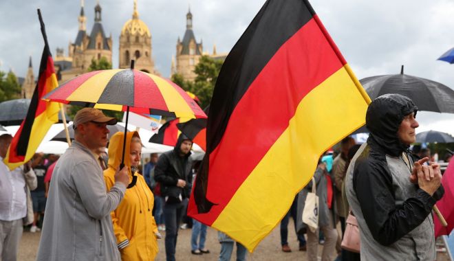Conservatorii se aşteaptă la un rezultat foarte apropiat cu cel al rivalilor social-democraţi - conservatorii-1632422367.jpg