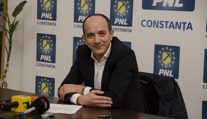 Acces gratuit la apă potabilă, pentru toți românii. Ce inițiativă are liberalul Robert Boroianu - consferinta1-1480421951.jpg