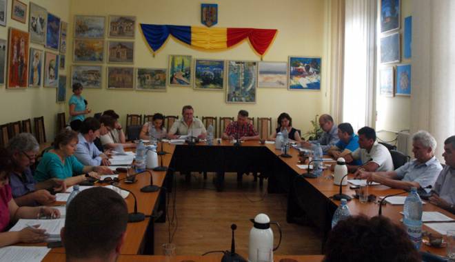 Consilierii din Medgidia, convocați de primar la ședință - consilieriidinmedgidia41-1445972381.jpg