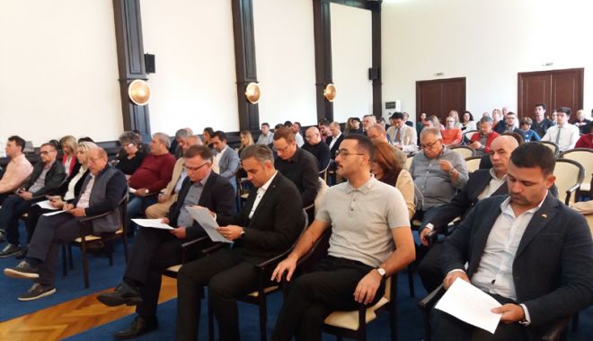 Scăpăm de aglomerația din sezonul estival? Consilierii județeni, vot favorabil pentru construirea unui sens giratoriu la Eforie Sud - consilieriijudeteni-1538148966.jpg