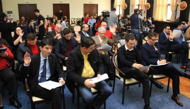 Veste bună pentru constănțeni. Consilierii locali au stabilit ca gigacaloria să rămână la aceeași valoare până în martie - consilieriilocaliaustabilitimg12-1423845874.jpg