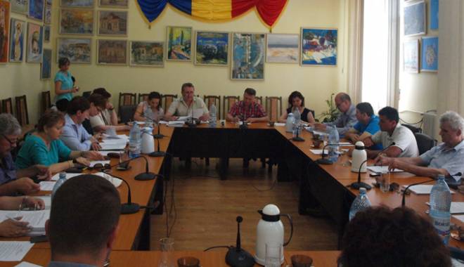 Consilierii locali  din Medgidia,  convocați la ședință - consilieriilocalidinmedgidia41-1429631026.jpg