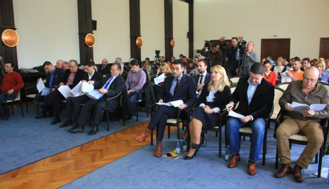 Consilierii locali au stabilit subvenții la RATC pentru cadrele didactice. Urmează studenții - consilieriilocalisubventie-1456250271.jpg