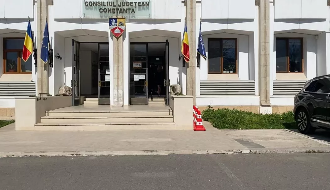 Aleșii județeni renunță la dreptul de preempțiune pentru imobilul de pe strada Sabinelor nr. 38 - consiliul-judetean-1766406733.webp
