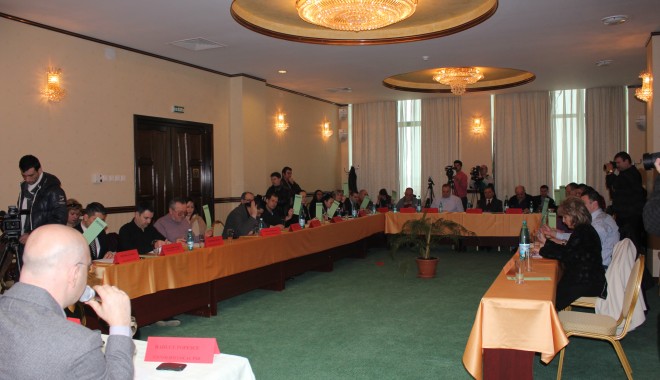 Ședință extraordinară de Consiliu Local Municipal Constanța - consiliullocal4-1332508699.jpg