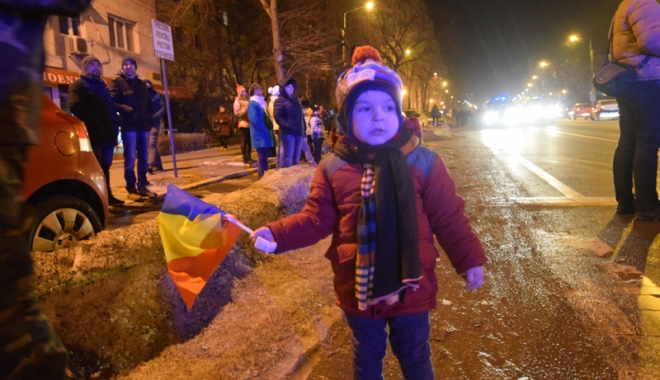 Protestați în această seară? Iată ce vă recomandă autoritățile - constanta61486140108-1486292245.jpg