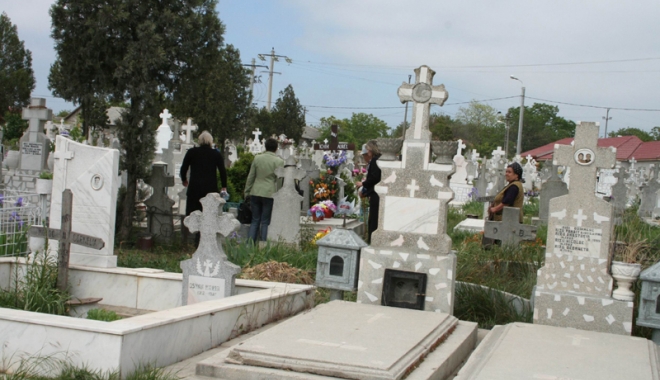 Primăria Constanța, apel la concesionarii locurilor de veci din cimitire - constantacimitirpalazugf10-1498745103.jpg