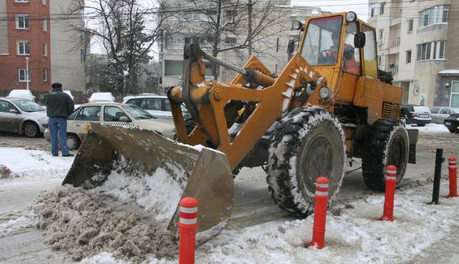 Primăria Constanța. Unde intervin utilajele și lucrătorii pentru deszăpezire - constantaiarnazapadautilaje1115-1453800991.jpg