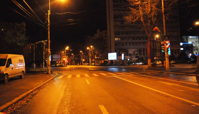 Se sting luminile la CONSTANȚA. Mâine seară sărbătorim ORA PĂMÂNTULUI - constantanoaptea6-1363955222.jpg