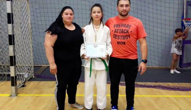 Constănțeanca Cristina Roșioru, vicecampioană națională la judo - constanteancajudo-1433875653.jpg