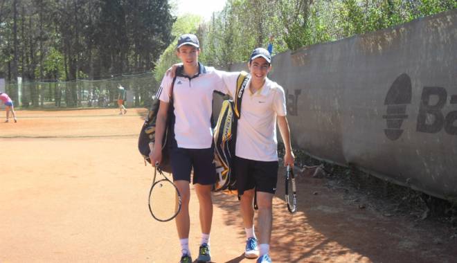 Constănțeanul Sergiu Medeșan, bronz la dublu la Pancevo Open - constanteanultenis1-1429447559.jpg