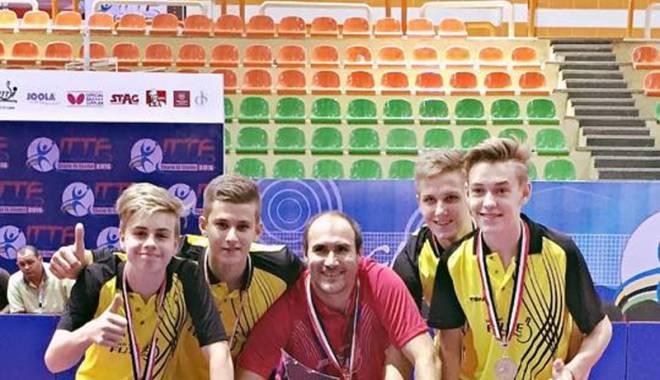 Constănțean medaliat cu aur la ITTF World Cadet Challenge - constanteanultenisdemasa-1446059171.jpg