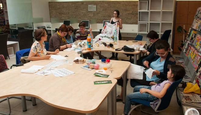 Constănțencele, invitate să coasă și să brodeze - constantenceleartacusut-1430151620.jpg