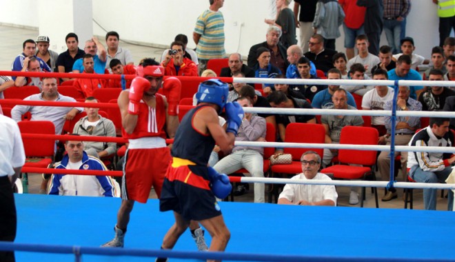 Constănțeni în finala CN de box pentru juniori - constanteni-1396885067.jpg